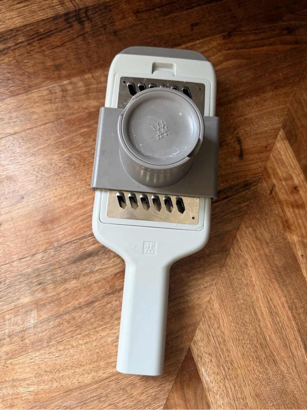 Zwilling Handheld Z grater - Light Gray